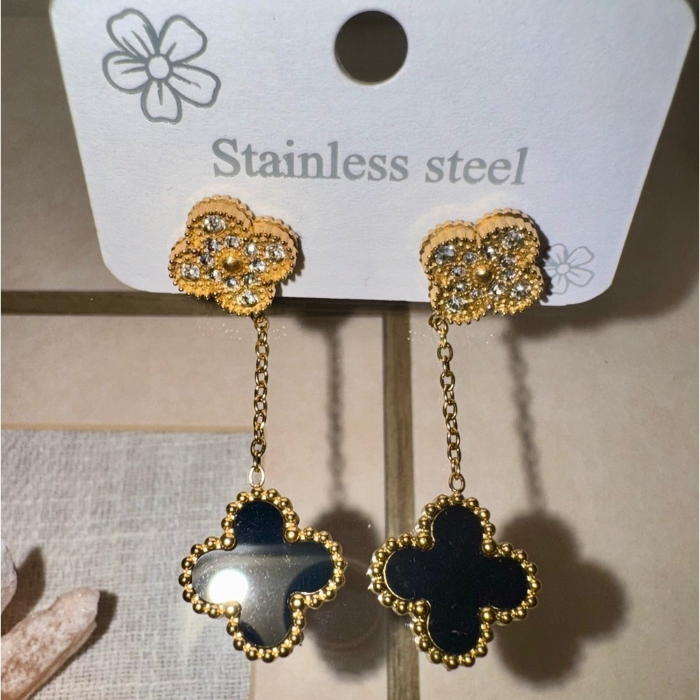 Clover Dangle Earrings. New. Stainless Steel